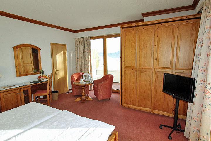 Hotel Alpina & Savoy Crans-Montana Zimmer foto