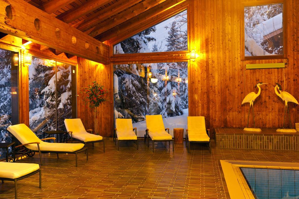 Hotel Alpina & Savoy Crans-Montana Exterior foto
